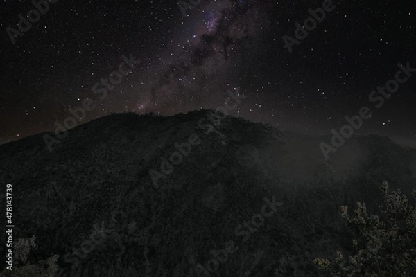 Obraz Montaña con universo de fondo