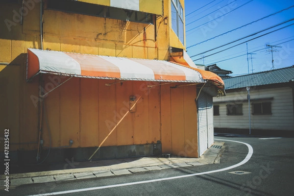 Fototapeta 古びた建物