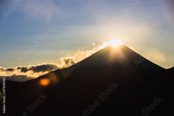 Obraz 山梨県高下からの朝日の富士山（ダイヤモンド富士）