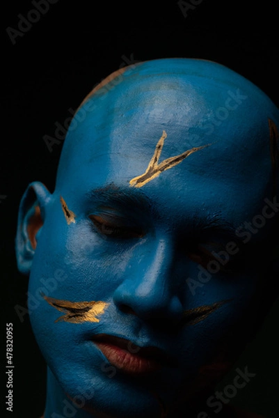 Obraz Bald man in blue makeup