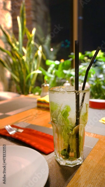 Obraz mojito cocktail on the table in the cafe in the bar refreshing drink