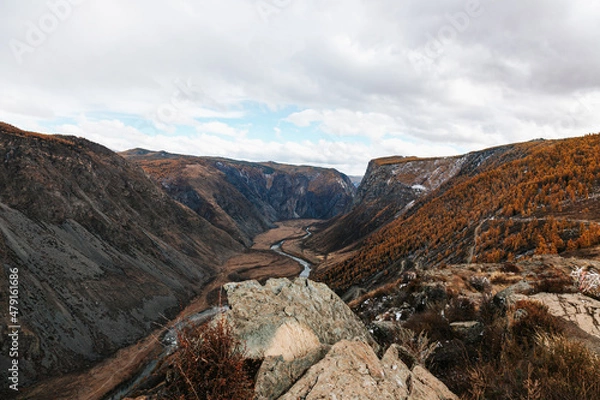 Fototapeta Mountain landscapes with beautiful views of rocks and peaks in Altai