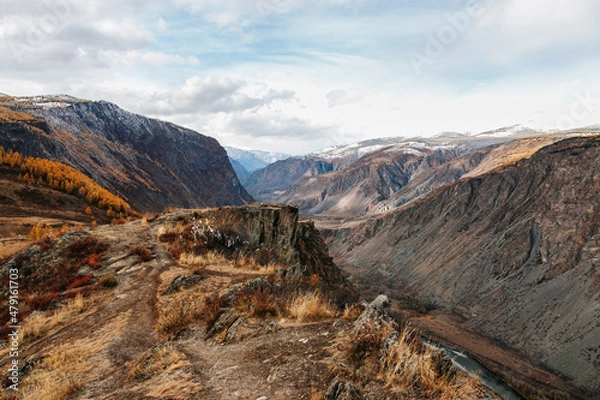 Fototapeta Mountain landscapes with beautiful views of rocks and peaks in Altai