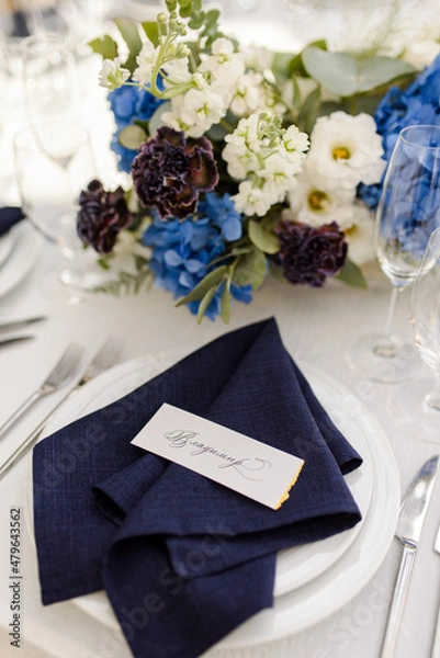 Obraz eleganckie ustawienie stołu ślubnego