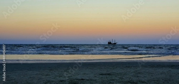 Obraz por do sol barco pirata 
