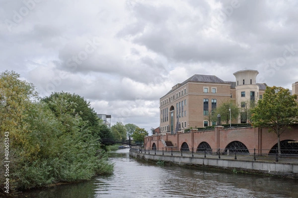 Fototapeta Houses by Kennet River in town centre of Reading, United Kingdom