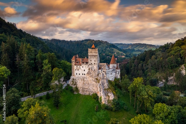 Obraz Bran Castle at sunset. The famous Dracula's castle in Transylvania, Romania