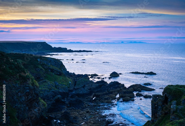 Obraz Findlater castle ruins overlooking the Moray of firth , Aberdeenshire , Scotland