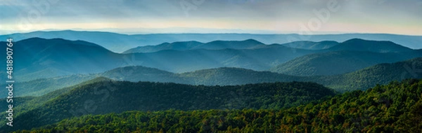Fototapeta View of Blue Ridge Mountains and Shenandoah Valley from overlook on Skyline Drive in Shenandoah National Park, Virginia.
