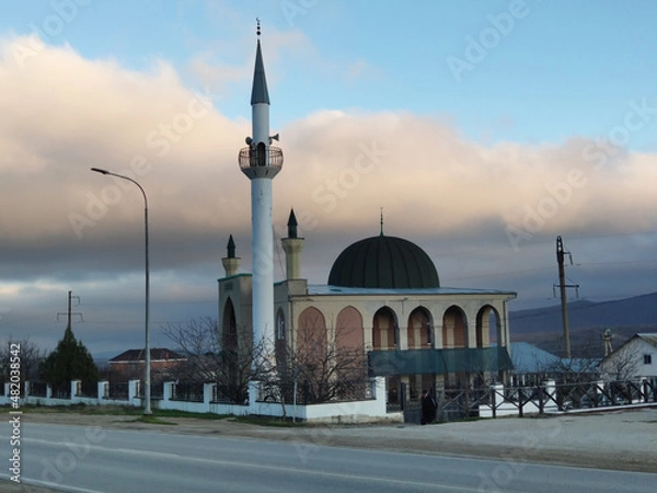 Fototapeta The current mosque Zubeyr-Jami. Located on the Crimean peninsula in the ancient city of Stary Krym on the Simferopol-Kerch highway.