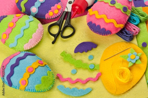 Fototapeta Do it yourself Easter felt decorations