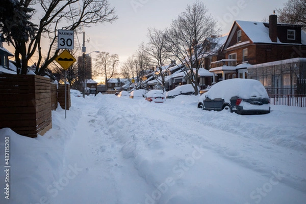 Obraz Toronto, Ontario / Canada - January 17, 2022 - Toronto St Clair West on day of snowstorm