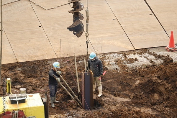 Obraz マンション建設現場の基礎杭打ち工事