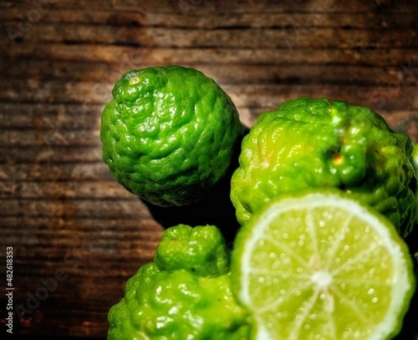Obraz lime on the table