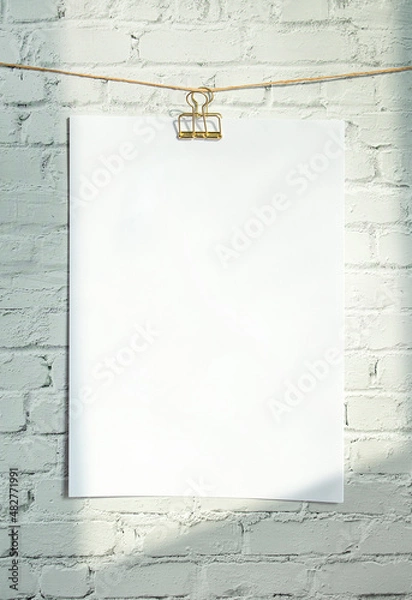 Fototapeta 흰색 벽돌에 빈 종이 목업