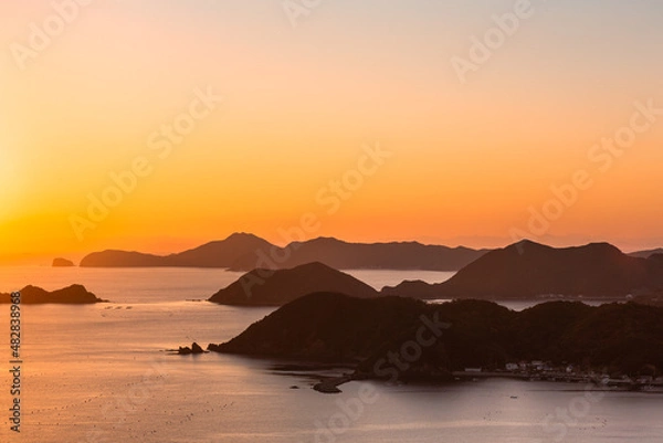 Obraz 愛媛県、夕暮れの宇和海・2022年冬