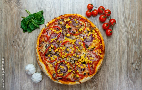 Obraz pizza with prosciutto, onion, red pepper, corn, tomato sauce, mushroom and chesse