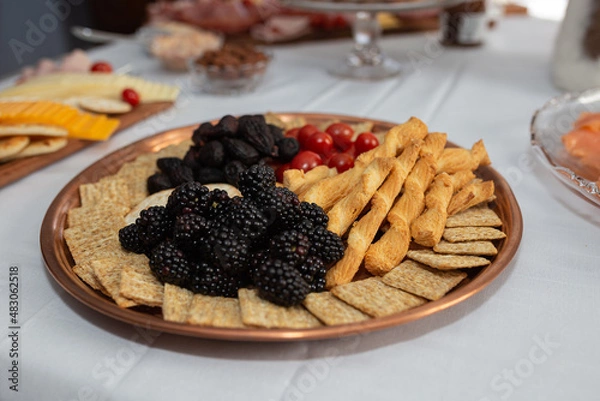 Obraz crackers and berries