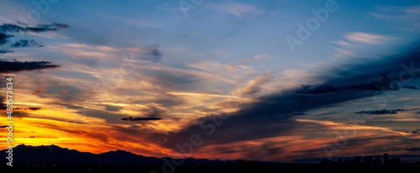 Obraz Phoenix Skyline at sunset with dramatic colorful clouds