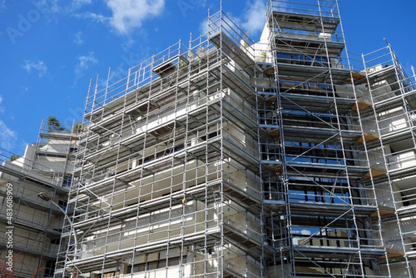 Fototapeta Un échafaudage sur un chantier de construction