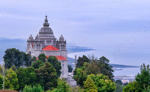 Fototapeta Landscape of the Santa Luzia Sanctuary and Basilica in Viana do Castelo, Minho Region in North of Portugal - Cabedelo Ocean Beach