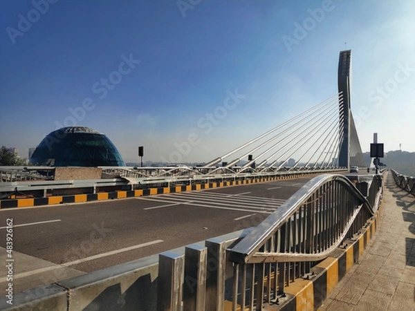 Obraz The new bridge connecting the traditional old and new hi tech regions of Hyderabad city in India