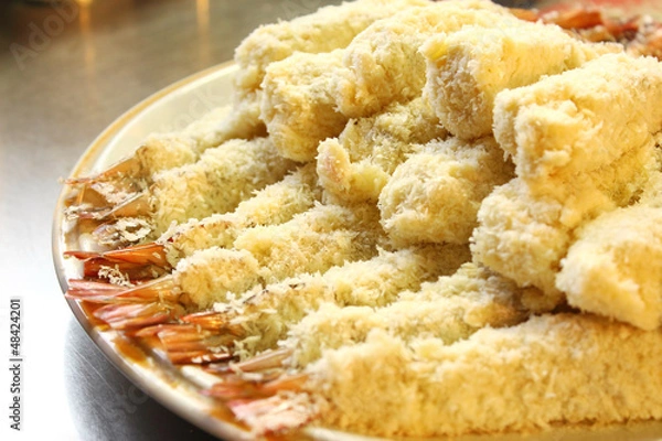 Fototapeta 揚げる前のエビフライ