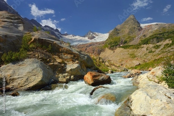 Fototapeta River in mountains