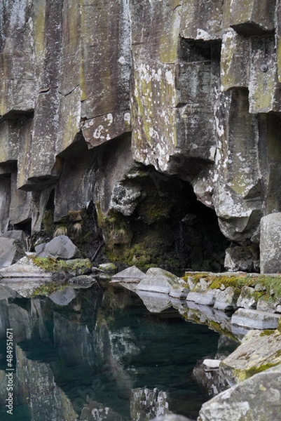 Obraz stone wall with moss