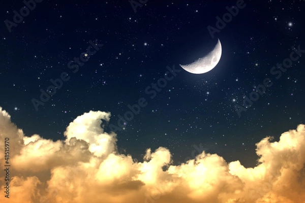 Obraz pochmurne nocne niebo z księżycem i gwiazdą