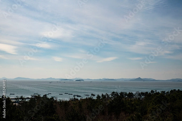 Fototapeta 바다위에 섬들