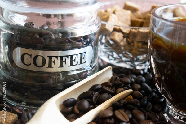 Obraz coffee beans and brown sugar cubes 