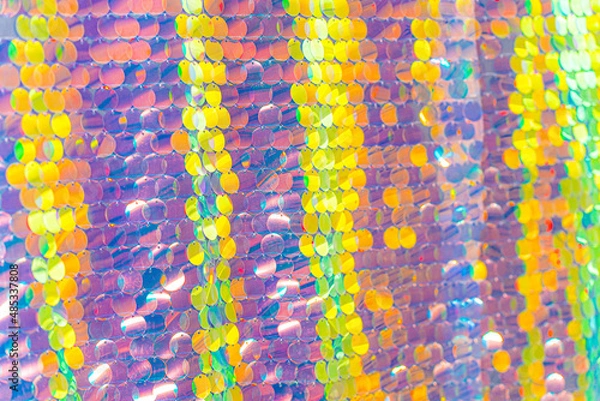 Obraz 鱗のような大粒のオーロラスパンコールのアップ