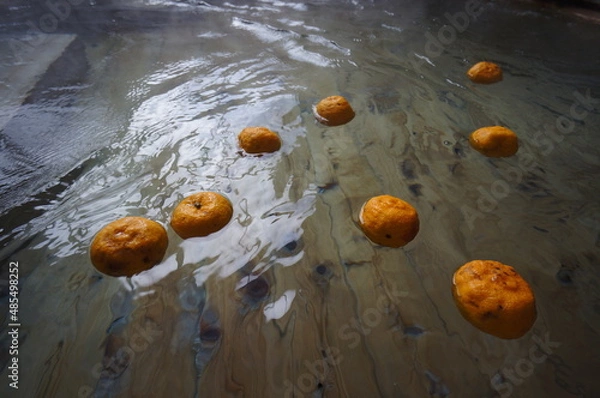 Obraz ゆず湯　冬の日本の風景