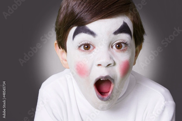 Fototapeta niño disfrazado de mimo