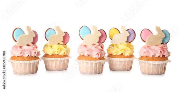 Obraz Yummy Easter cupcakes on white background