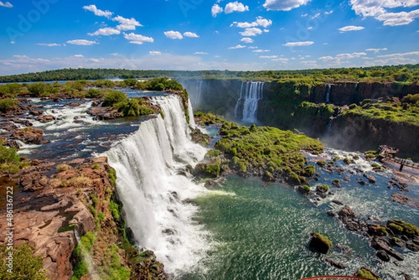 Obraz View of the Iguazu Falls, border between Brazil and Argentina.