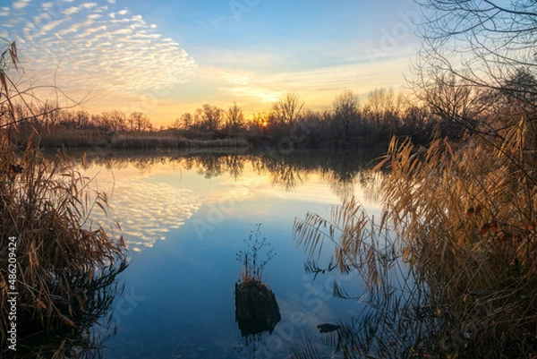 Obraz sunrise over the river