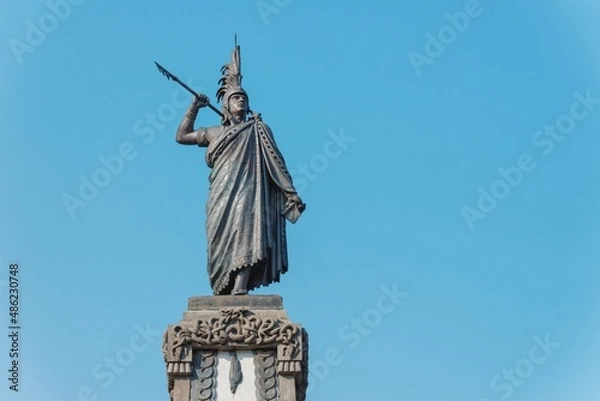 Obraz Cuitlahuac tenth tlatoani of the Aztec state has a monument to him in present-day Mexico City. monument, struggle for freedom. against the backdrop of a clear peaceful sky