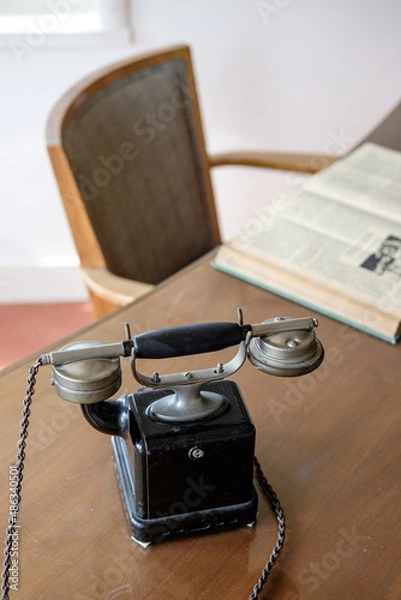 Obraz Old fashioned telephone