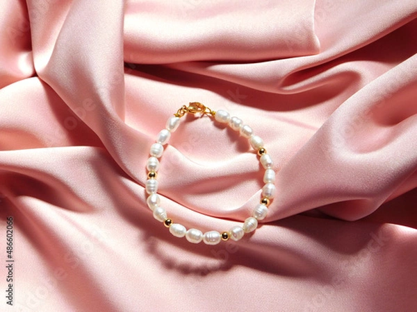 Fototapeta pearl bracelet, Bracelets with Pearls