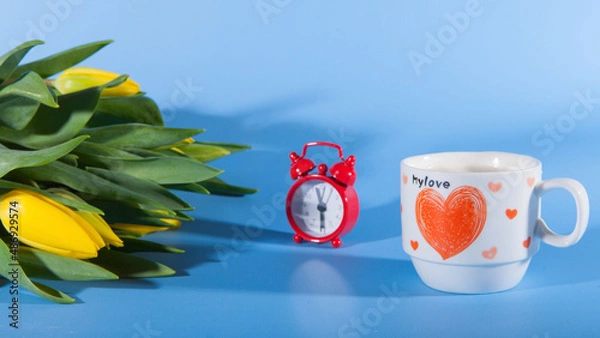 Obraz Flowers, coffee and red clocks. Romance on Valentine's Day