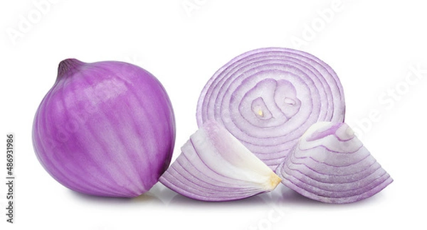 Fototapeta Whole, sliced red onion isolated on white background.