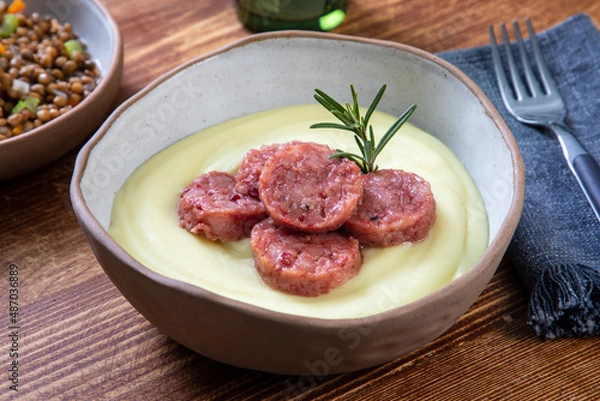 Obraz cotechino di porco con pure' di patate