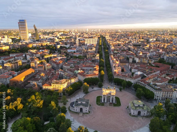Obraz Aerial view of Arco della Pace in Milano, north Italy. Drone photography of Arch of Peace in Piazza Sempione, near Sempione park in the heart of Milan, Lombardy and Sforza Castle.