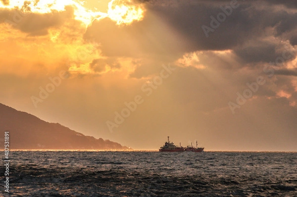 Obraz 夕方の瀬戸内海と船（明石海峡）