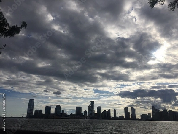 Obraz city skyline clouds