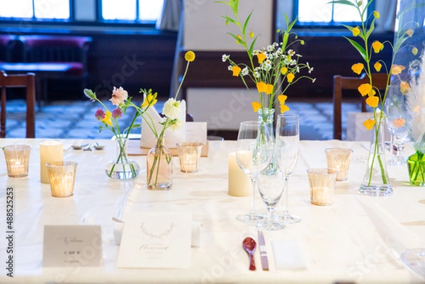 Obraz シンプルでお洒落なテーブルデコレーション