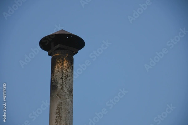 Fototapeta Chimenea vieja