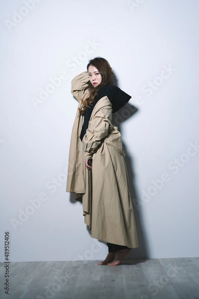 Fototapeta クールな女性ポートレート